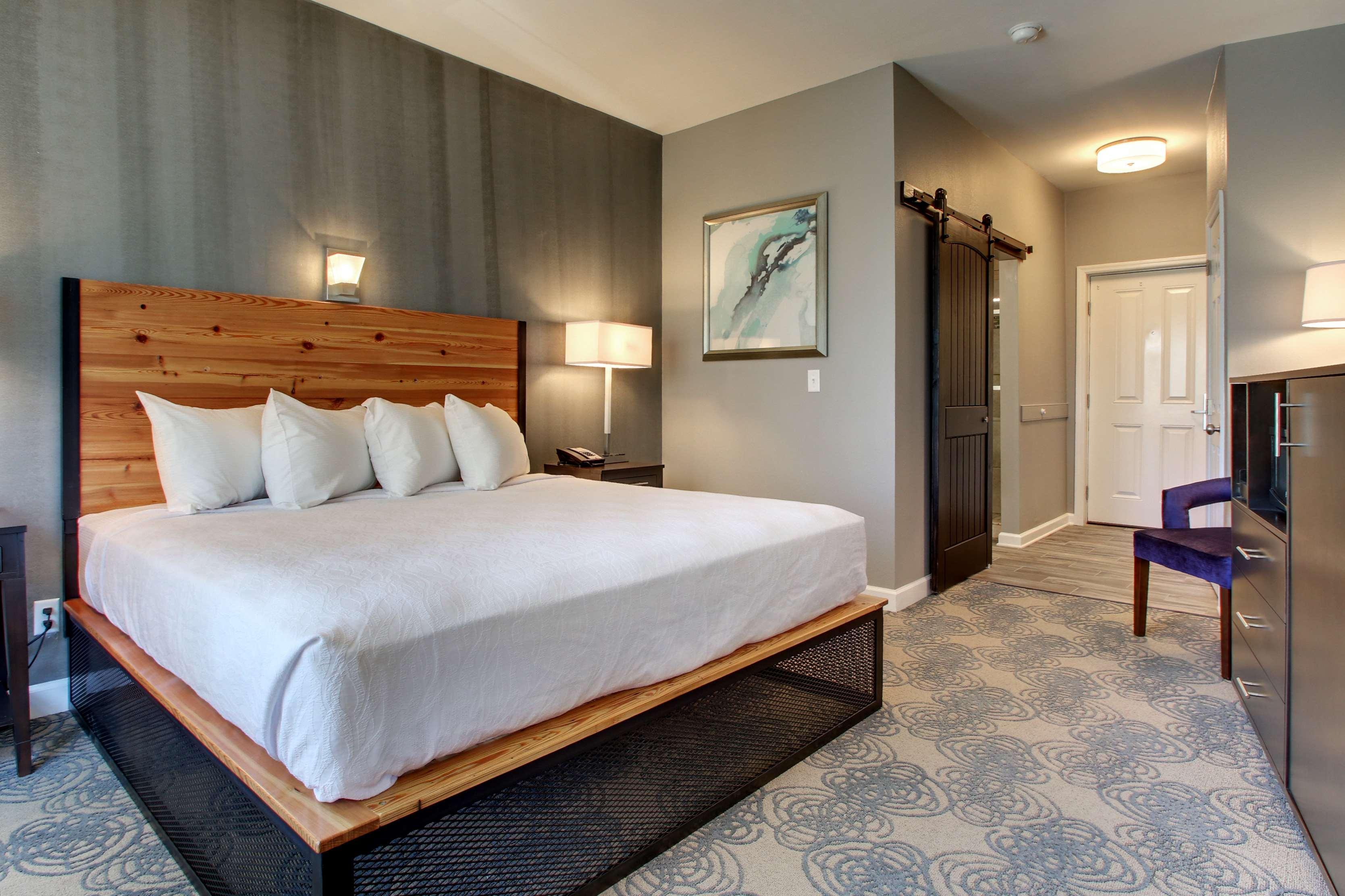 Hotel Finial BW Premier Collection Oxford - Anniston Bilik gambar